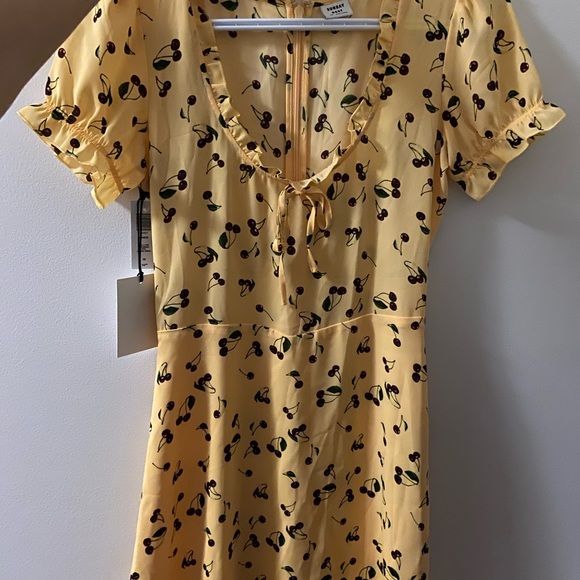 Sunday Best - Cher Dress - Picture 1 of 2